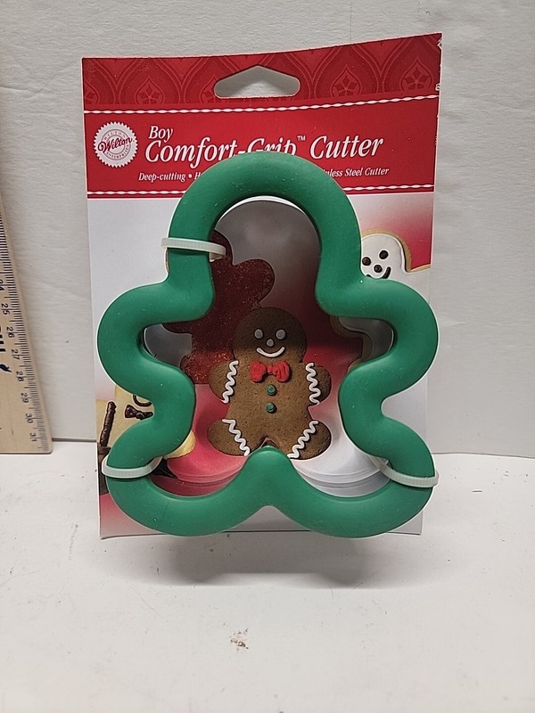 Gingerbread Boy Green Cookie Cutter Wilton Comfort Grip Stainless Steel New 2003