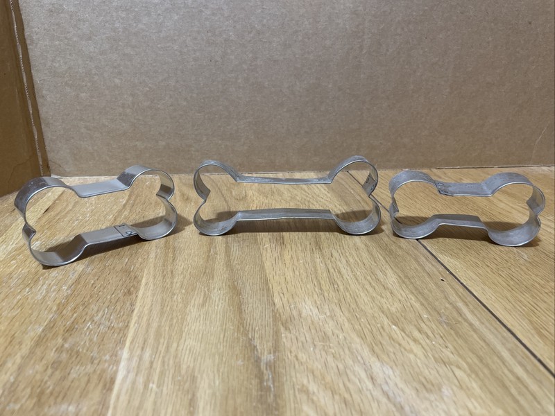 5″ Cookie Cutter Dog Bone Animal Halloween + (2) 4” Dog Bone Cutters