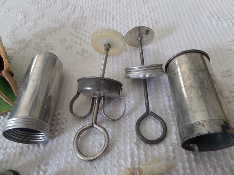 Vtg Cake Decorating tools Tala mixed lot 2 tubes tips metal & plastic gallery