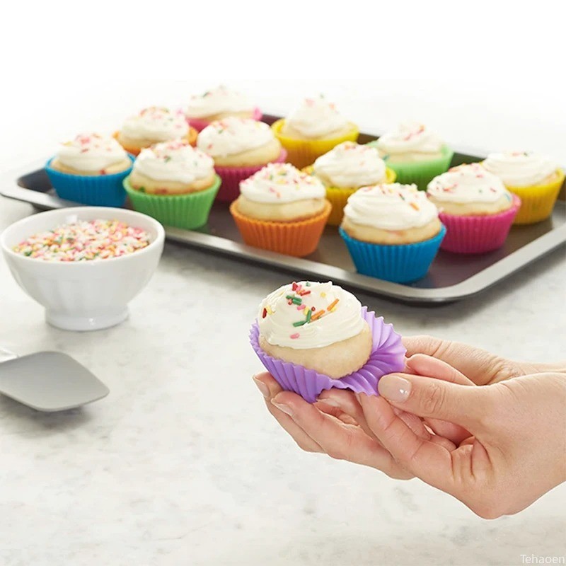 Mirenlife 12 Pack Reusable Nonstick Jumbo Silicone Baking Cups, Cupcake gallery