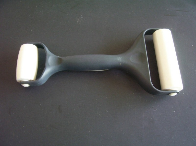 Pampered Chef Double Bakers Roller 1485 Rolling Pin Pastry Deep Dish Pie Dough gallery