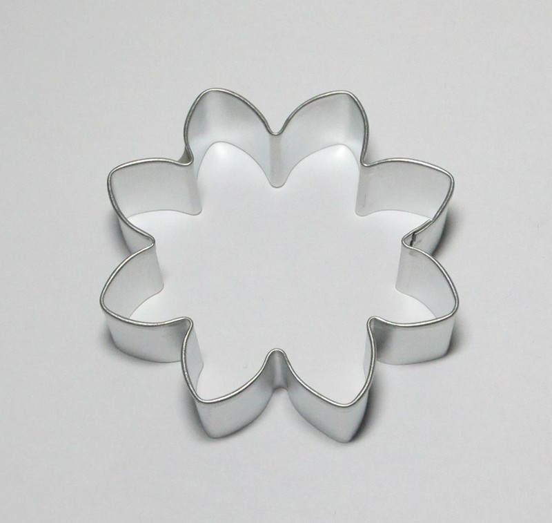 2.25″ Daisy Cookie Cutter Tin Steel Spring Flower Sun Sunflower Fondant Wedding