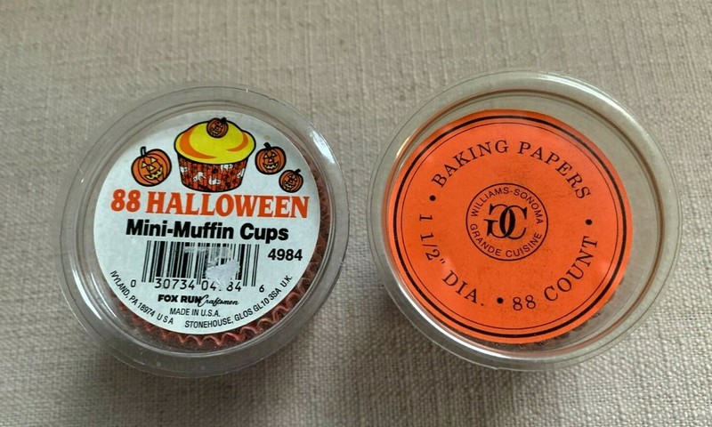 HALLOWEEN MINI MUFFIN CUPS 110 COUNT