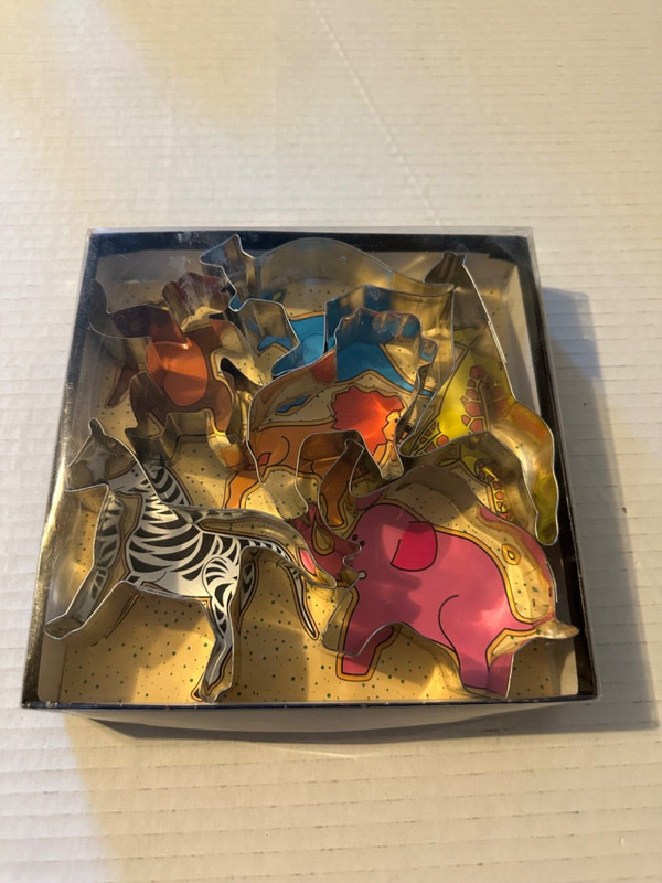 FOX RUN SIX WILD ANIMALS COOKIE CUTTERS #3662