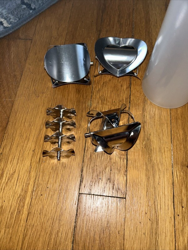 Pampered Chef Rolling Cookie Cutter Pastries Dough in Tube Attachments Only