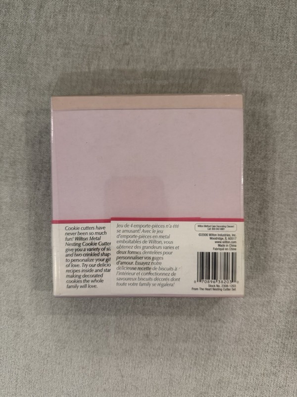 Wilton From The Heart Nesting Cookie Cutter Set 4-Pack Metal Heart Red Silver gallery