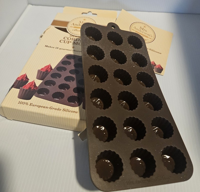 Mrs. Anderson’s Chocolate Mold for Cordials, European-Grade Silicone
