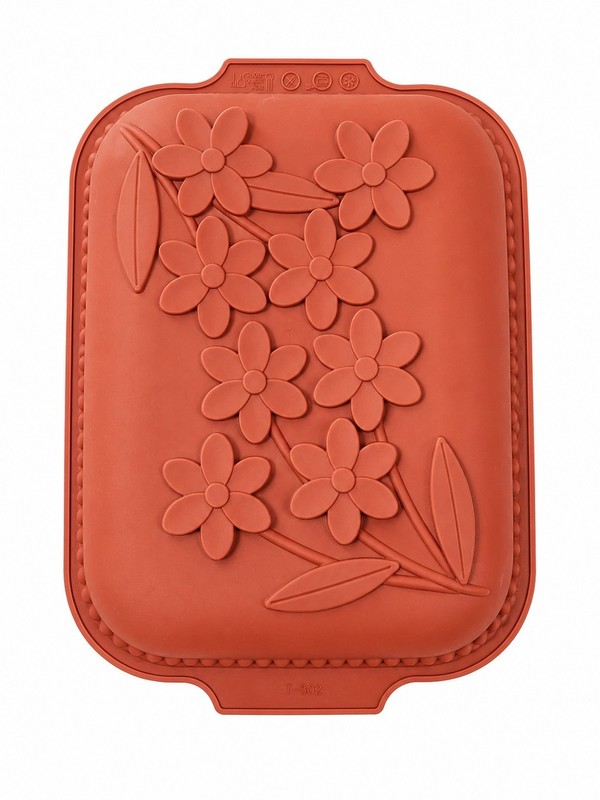 Silikomart Daisy Baking Dish Silicone Pan 11″ x 9″ x 1.5″ Terracotta Color Food