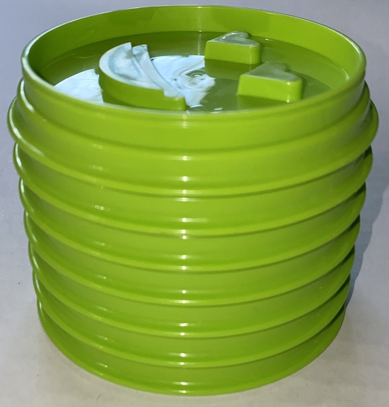 Pampered Chef #1443 Green Emoji Cookie Cutter Set Of 7 Kids Baking Kitchen Help gallery