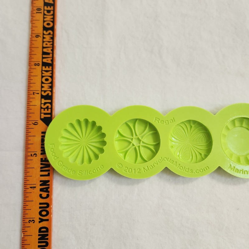 Marvelous Molds Regal Buttons Silicone Mold Fondant Gumpaste Sewing Wedding Cake gallery