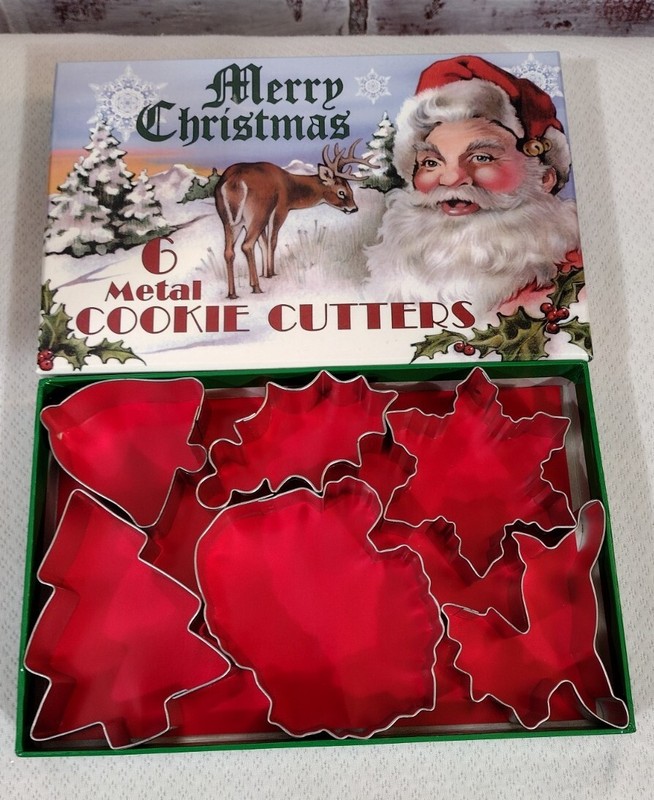 Christmas 6pc Cookie Cutter Box Gift Set Holly Snowflake Tree Reindeer Santa