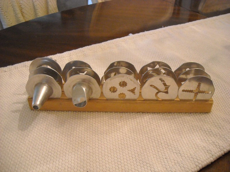 Mirro Cookie Pastry Press Discs Lot of 12 DISCS and 3 Tips • Vintage