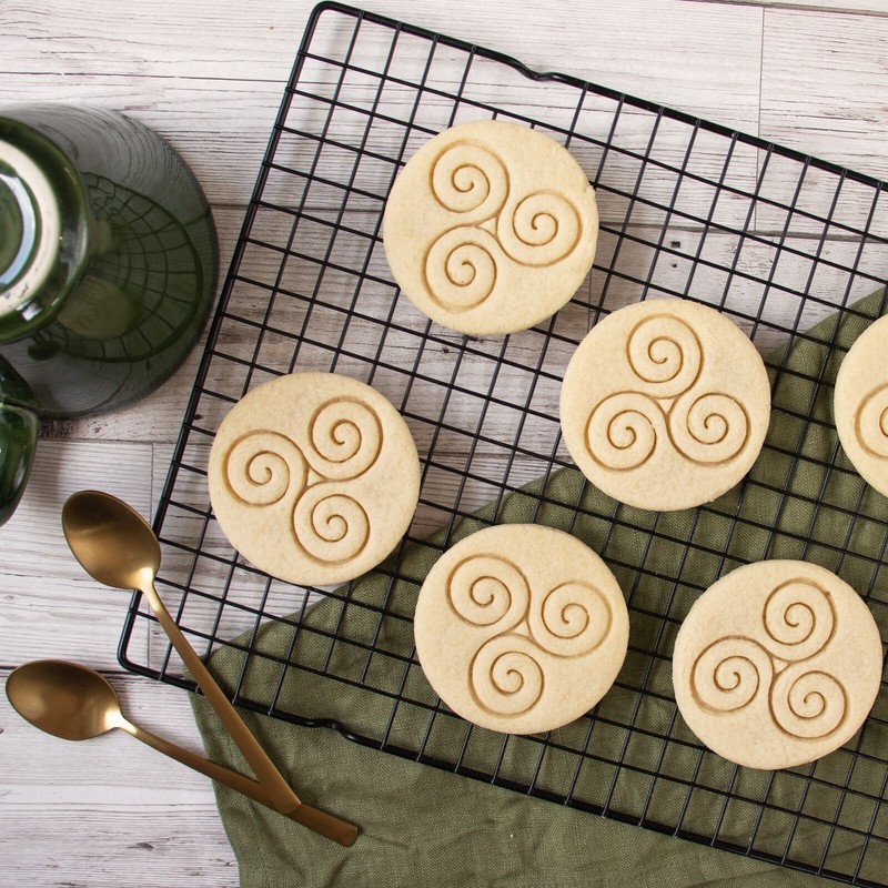 Triskelion Cookie Cutter - Celts viking trinity norse nordic runes triquetra gallery