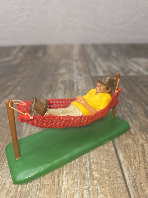 Wilton cake topper Hammock guy 1978 . Cabin Decore Camping. Relaxation. gallery
