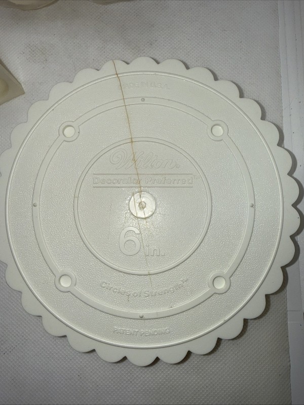 Vintage 2 Wilton Round Cake Display Plates Scalloped 11" +6” & Columns Nail Set gallery