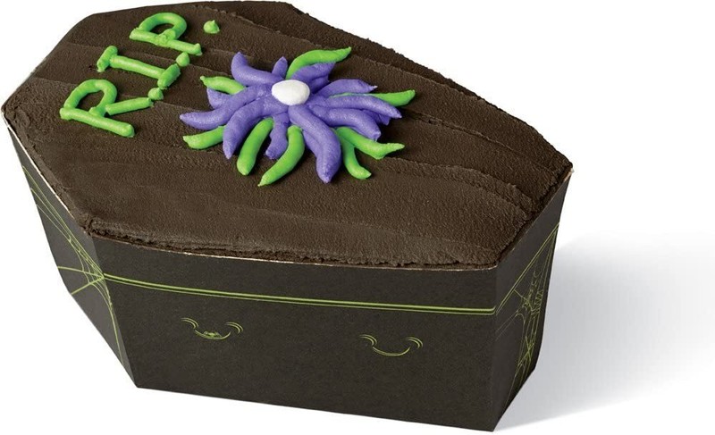 Wilton Halloween Cake Cupcake Paper Coffin Baking Cups 8/pkg
