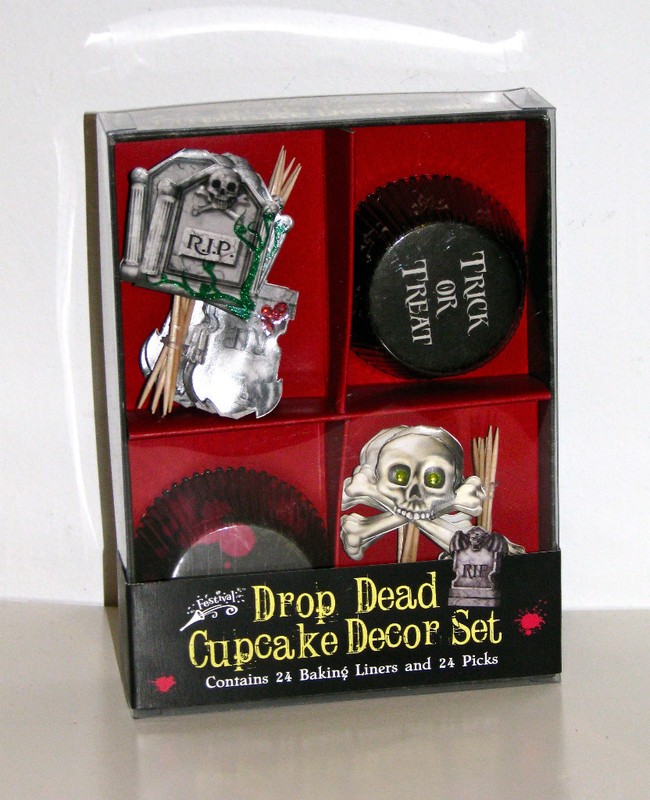 NIB SKULLS, BONES, GRAVESTONES CUPCAKE LINER SET OF 24 HALLOWEEN PARTY NEW