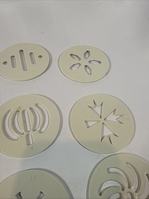 Pampered Chef Cookie Press #1525 Replacement Discs Complete Set Of 16 gallery