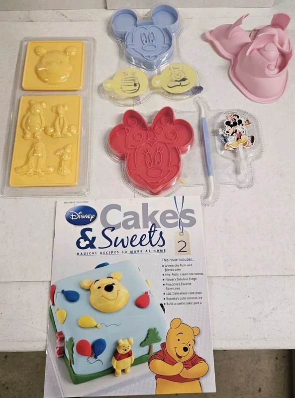 Disney Cookie Cutter Cake Mould Mickey Decorating Baking New. E7