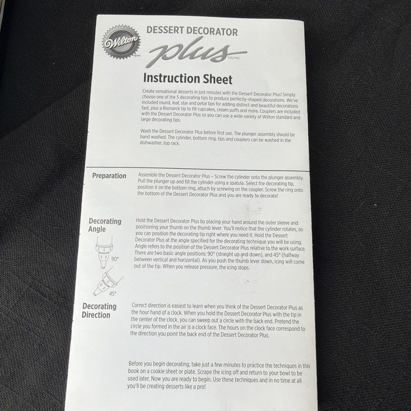 Wilton Dessert Decorator Plus/New In Box 5-Tips, 2-Couplers Cake Icing Tool gallery