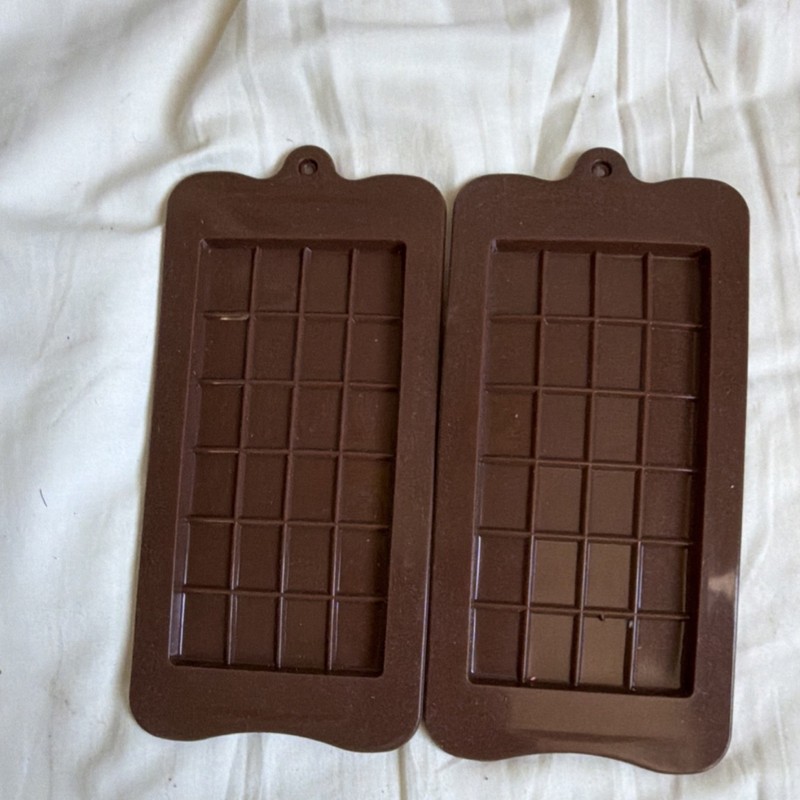 Set of 4 Silicone Brown Grid Break Apart Chocolate Molds Non-Stick JSC2373-3+1 gallery
