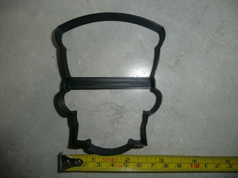 FRANKENSTEIN FACE OUTLINE SCARY MONSTER HALLOWEEN COOKIE CUTTER USA PR3121 gallery