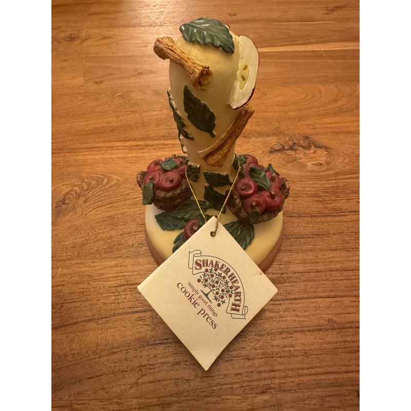 1997 SHAKER HEARTH Simply Good Things Apples Cookie Press with Recipe Booklet