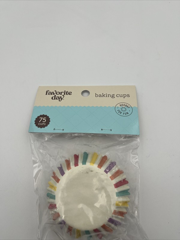Favorite Day Cup Cake Baking Cups 75pk gallery