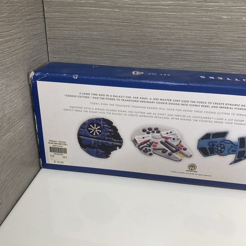Williams Sonoma Star Wars set 4 Cookie Cutters Death Star Falcon X Wing Tie gallery