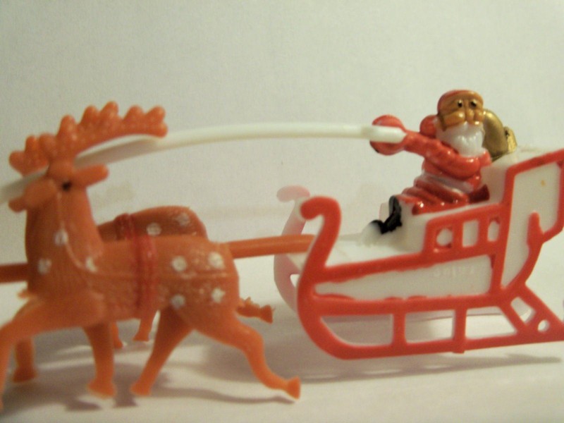 3D Santa & Sleigh Sled w/ 3 Reindeer Flying Cake Topper Christmas 14 pc