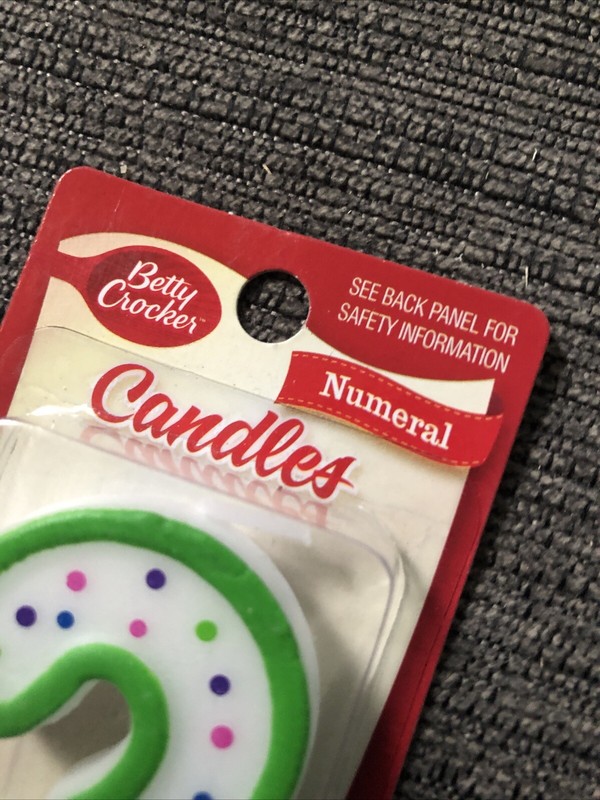 Betty Crocker #3 Numeral * Candles Birthday Cake Candle *White with Green 3 inch gallery