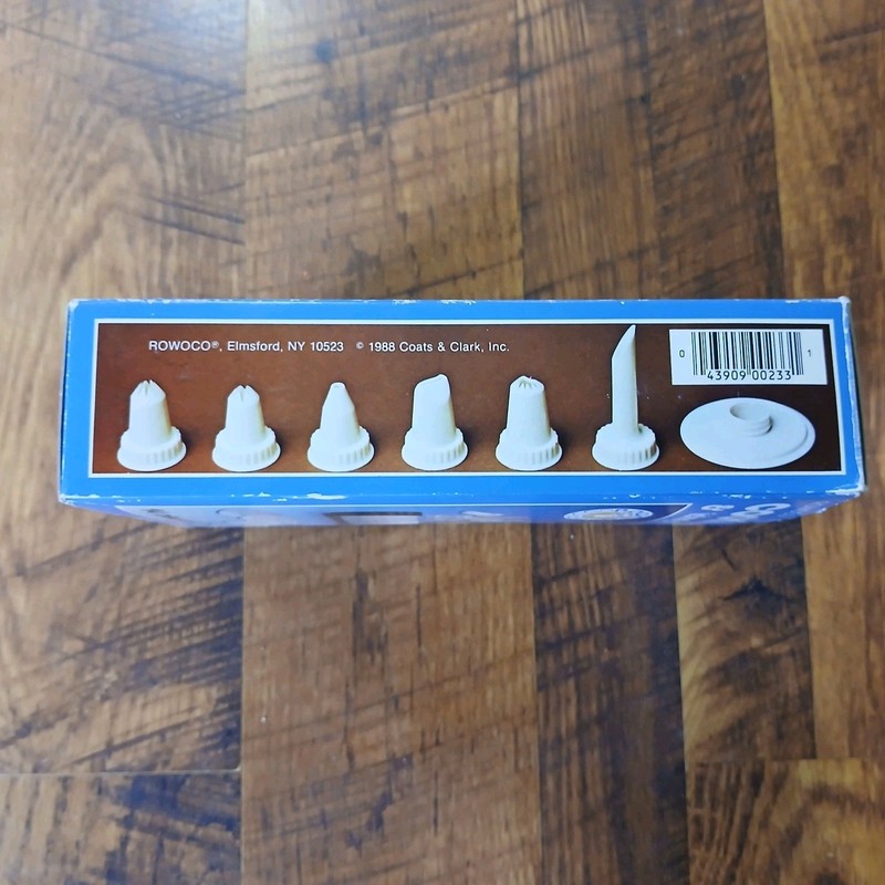 Vintage Rowoco Cookie Press Set Icing 1988 Christmas Easter Cookies Baking gallery