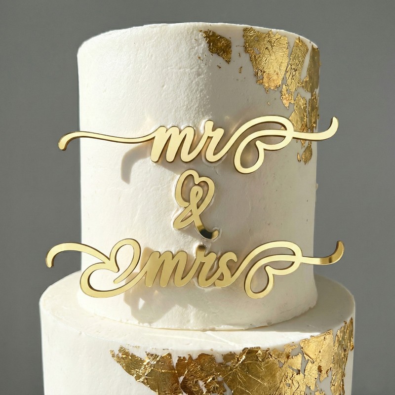 Acrylic Cake Charm Wedding Celebration Mr & Mrs cake charm sizes 4″ 5″ 6″