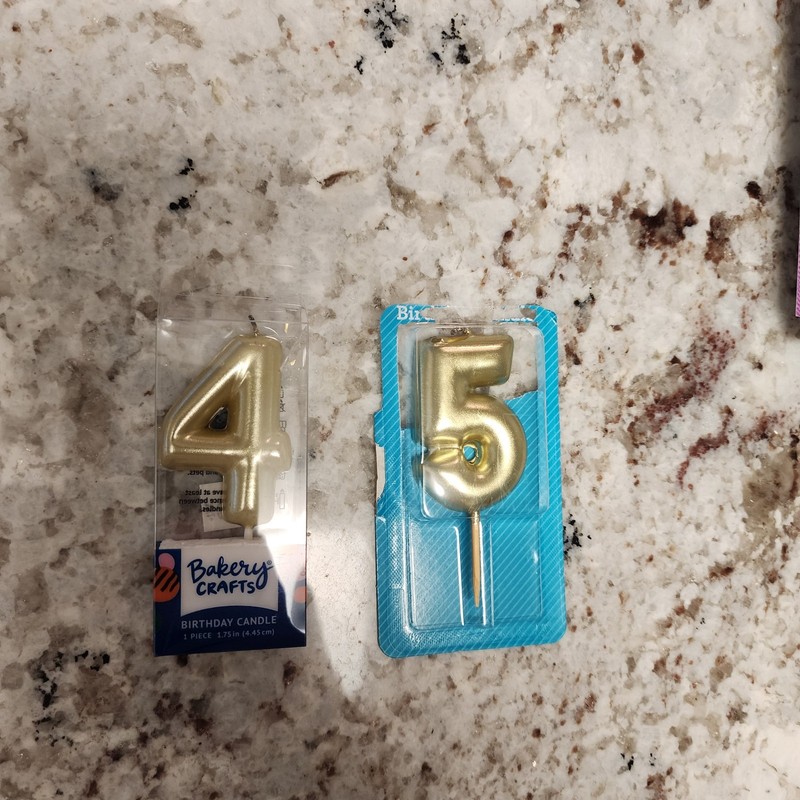 Gold Cake Candles 4 5