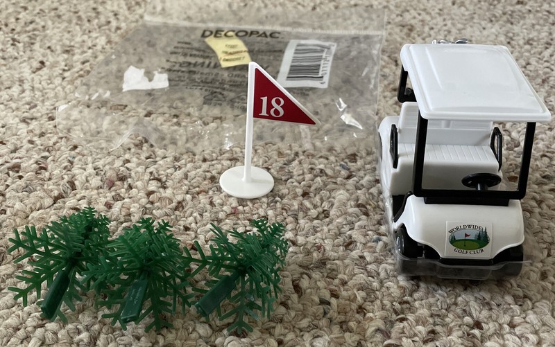DECOPAC “Heading for The Green” 17227 DecoSet Golf Cake Topper W/3 Trees