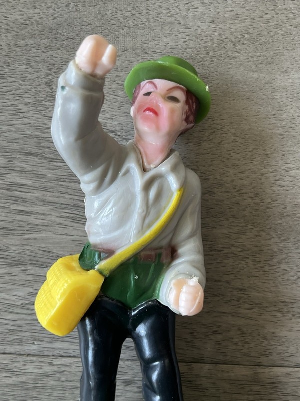 VINTAGE 1978 Wilton Fisherman Fishing Cake Topper Lot Beer Cans Fish Rod Broken gallery