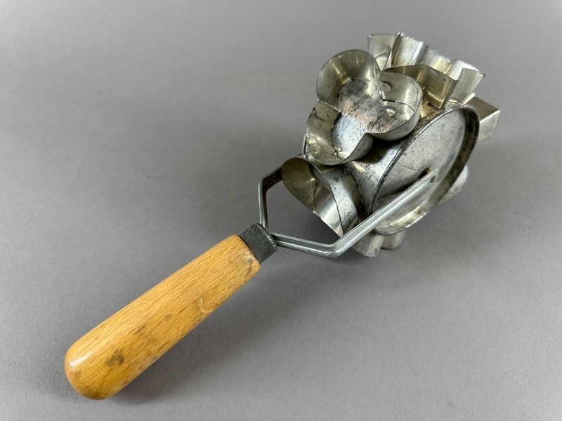 Cookie Cutter Heart Cross Jewish Star Roller Wheel Tin Baking Primitive Antique gallery
