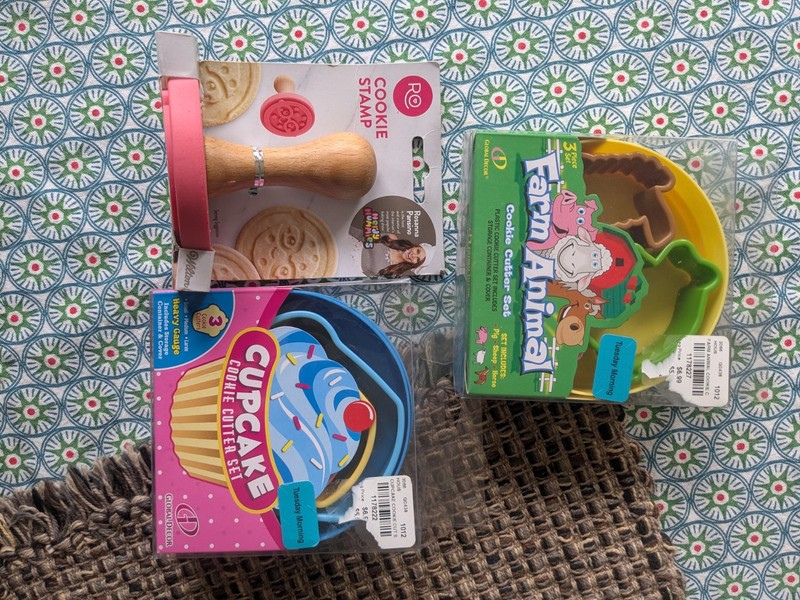 Set: Farm Animal Cookie Cutters, Cupcake Shaped Cookie Cutters And Cookie Stamp