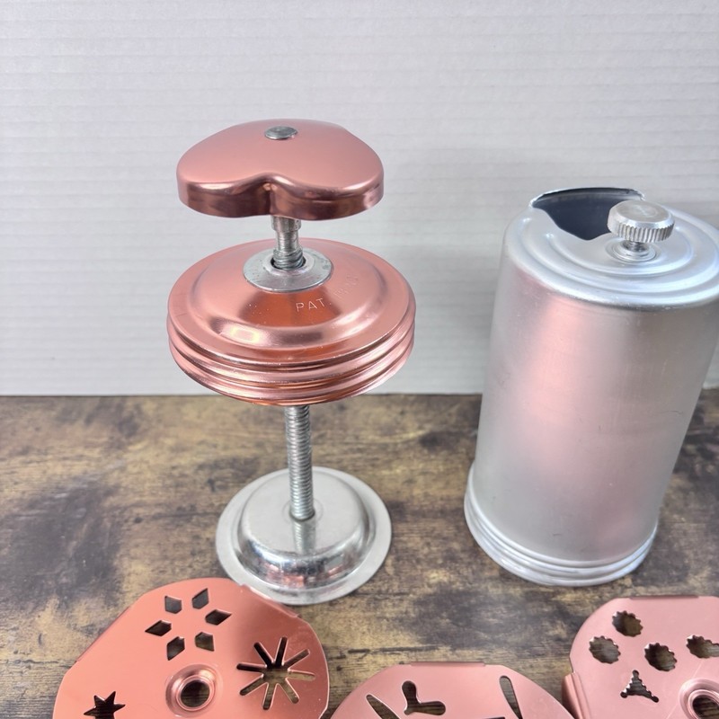 Vintage Mirro Dial-a-Cookie Cookie Press Model 550-0090 gallery