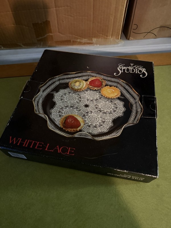vintage Crystal Clear Studios cake platewhite lace pattern, gold scalloped edges