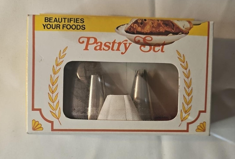 Vintage Ateco No. 1465 Pastry Decorating Set Cake Icing Tips Made USA NOS Box