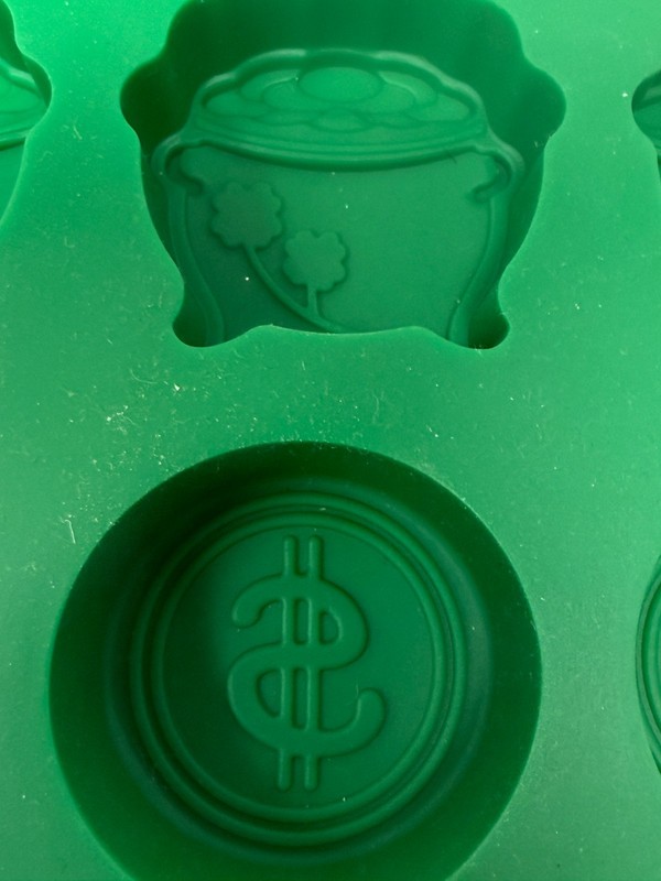 St. Patrick's Day Silicone Mold Pot Gold Clover Chocolate Candy Soap 24ct NWT gallery