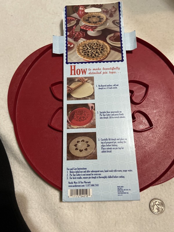 Nordic Ware Lattice & Hearts Reversible Pie Top Cutter Lattice and Hearts NEW P2 gallery
