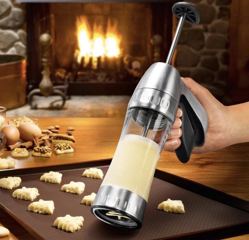 Wilton Cookie Pro Ultra II Cookie Press w/ 12 + 4 Bonus Discs, See-Through NEW gallery
