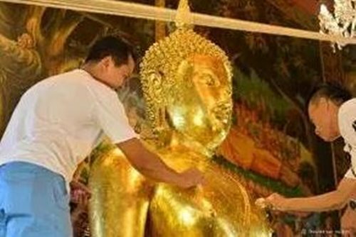 Genuine 24K Edible Real Gold 99.99% Leaf Foil Sheet Thai Definition 1.5cmX 1.5cm gallery
