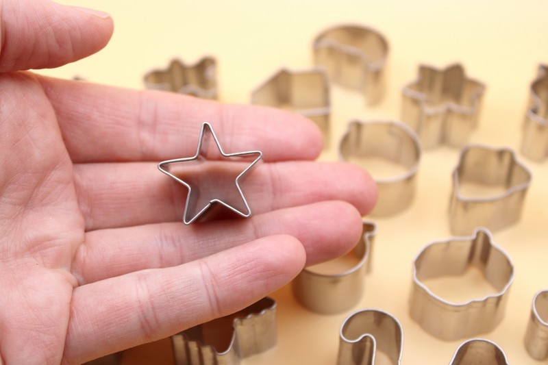 Mini Cookie Cutters 20Pk 1" Christmas Shapes for Miniature Baking, Fondant, Clay gallery