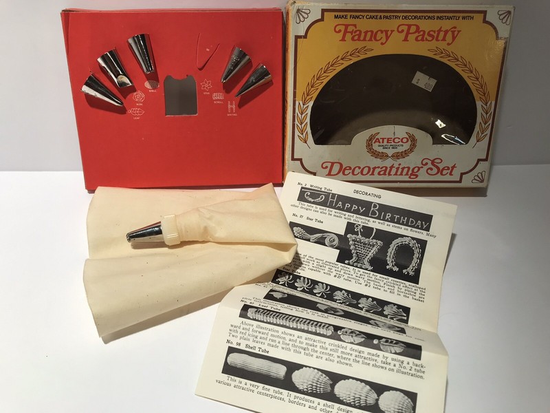 VTG ATECO Cake Decorating Frosting Tips Kit Metal Fancy Pastry Instructions NEW