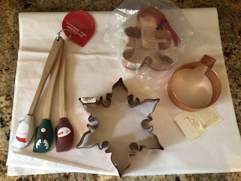 Williams Sonoma copper Christmas cookie cutters and mini spatula set