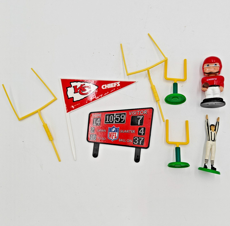 Kansas City Chiefs Vintage Cake Topper Set – Scoreboard, Goal Posts, Referee!
