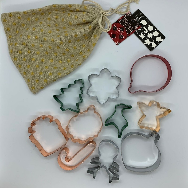 NWT! Sheffield Home 10 Piece Holiday Cookie Cutter Set w/Storage Pouch